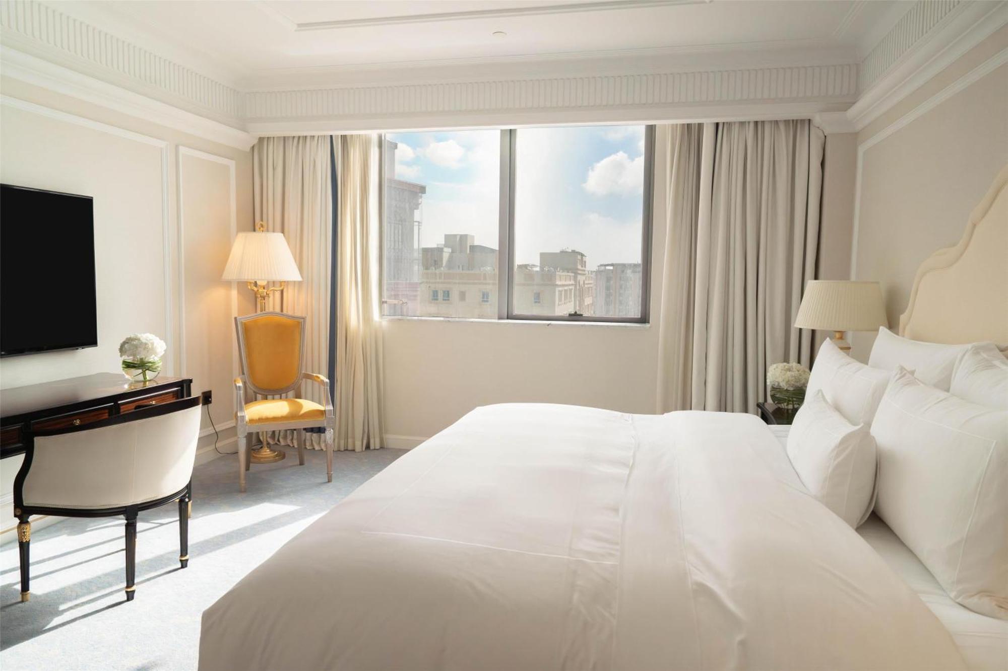 Deluxe Zimmer mit Kingsize-Bett